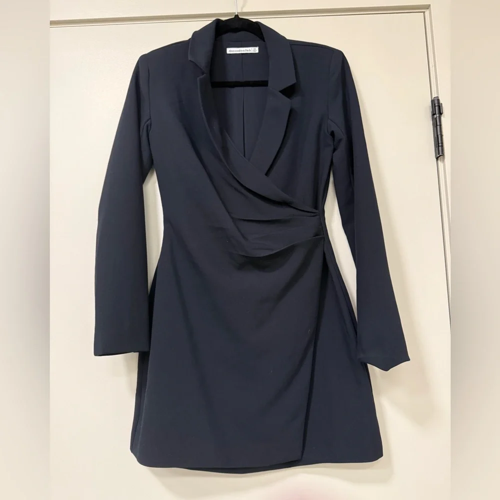 Abercrombie & Fitch Black Long Sleeve Blazer Dress Size XS - Picture 1 of 3